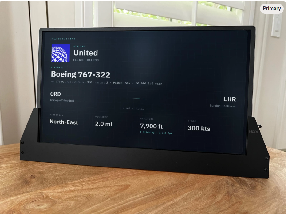 What Is Up? flight-detail display showing a United Boeing 767